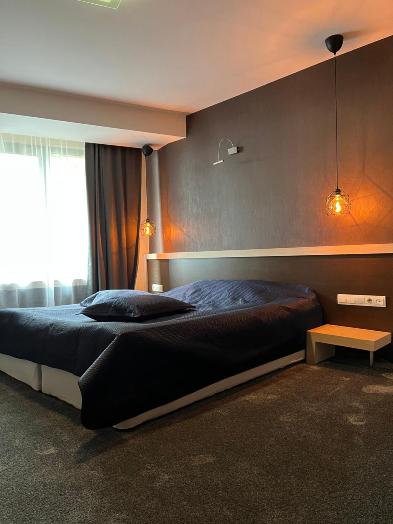 Edi Hotel Sofia Bagian luar foto